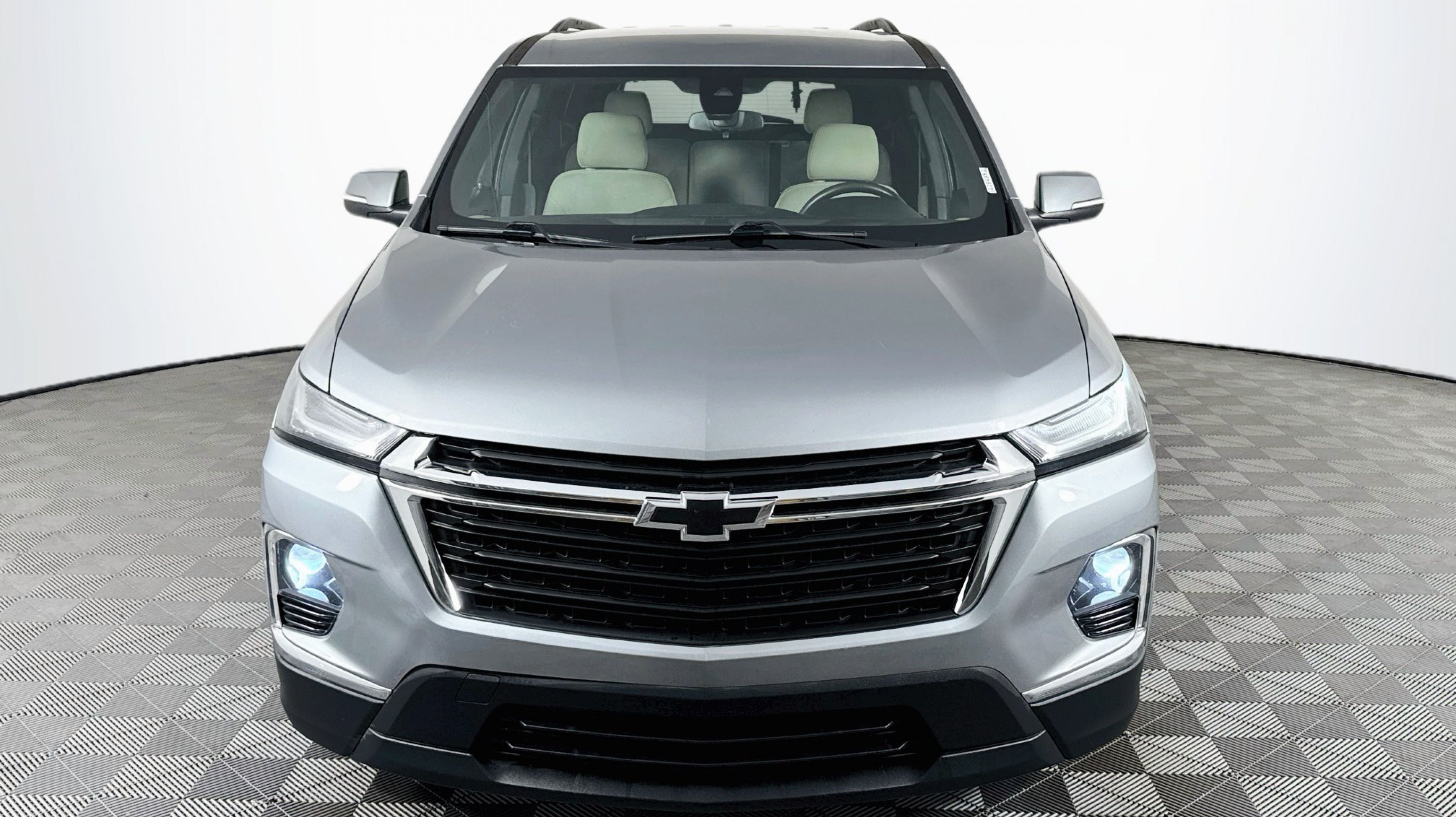 chevrolet traverse limited 2024 1GNESTKW2RJ139435 image chevrolet traverse limited 2024 1GNESTKW2RJ139435 image